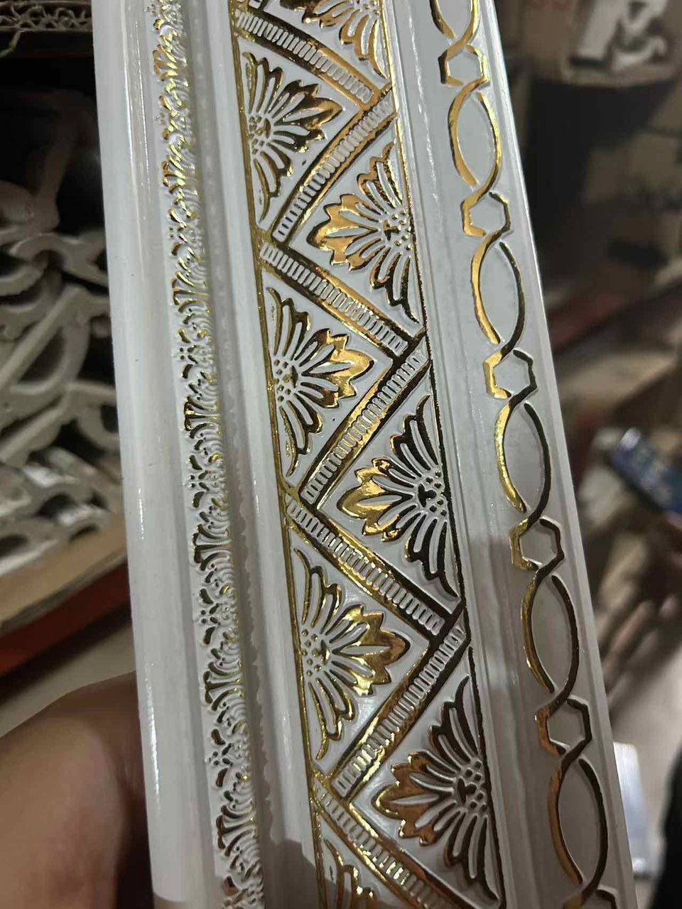 Big Interior Cornice